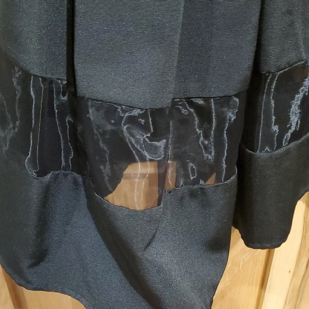 Express Women's Size 4 Black Strapless Pleated Midi Dress with Mesh Detail - Picture 4 of 7